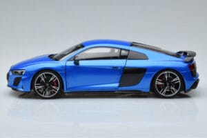 Audi R8 Performance ブルー Kengfai 1:18 VAKF-0355 メタル - 画像 5/10