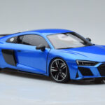 Audi R8 Performance ブルー Kengfai 1:18 - image 6 of 10