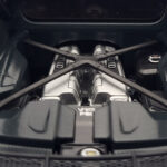 Audi R8 Performance ブルー Kengfai 1:18 - image 9 of 10