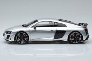 Audi R8 Performance シルバー Kengfai 1:18 VAKF-0354 メタル - 画像 5/10