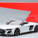 Audi R8 Spyder Performance ホワイト Kengfai 1:18 - image 11 of 11