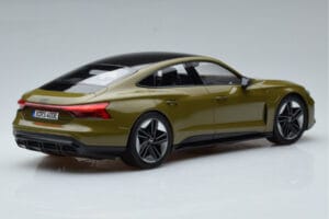 Audi RS E-Tron GT オリーブ Norev 1:18 188380 メタル - 画像 2/6