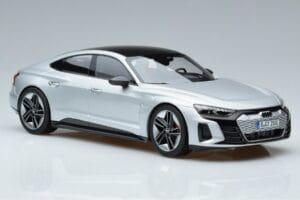 Audi RS e-tron GT シルバー Norev 1:18 188381 メタル - 画像 4/6