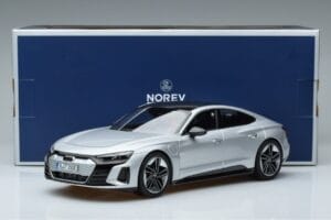 Audi RS e-tron GT シルバー Norev 1:18 188381 メタル - 画像 6/6