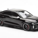 Audi RS3 8Y セダン ブラック MCG 1:18 - image 4 of 6