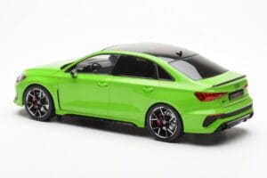 Audi RS3 8Y セダン グリーン MCG 1:18 MCG18449 メタル - 画像 5/6