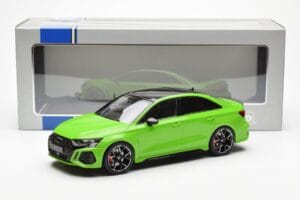 Audi RS3 8Y セダン グリーン MCG 1:18 MCG18449 メタル - 画像 6/6