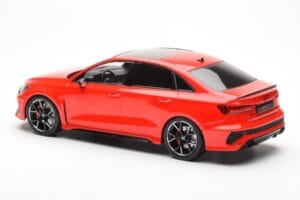Audi RS3 8Y セダン レッド MCG 1:18 MCG18451 メタル - 画像 5/6