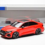Audi RS3 8Y セダン レッド MCG 1:18 - image 6 of 6