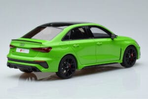 Audi RS3 8Y セダン グリーン GT Spirit 1:18 GT414 レジン - 画像 2/6