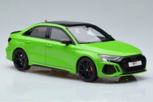 Audi RS3 8Y セダン グリーン GT Spirit 1:18 GT414 レジン - 画像 4/6