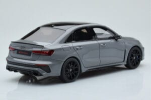 Audi RS3 8Y Sedan Performance Edition グレー GT Spirit 1:18 GT885 レジン - 画像 2/6