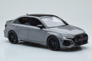 Audi RS3 8Y Sedan Performance Edition グレー GT Spirit 1:18 GT885 レジン - 画像 4/6