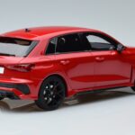 Audi RS3 8Y Sportback レッド GT Spirit 1:18 GT378 レジン - image 2 of 6