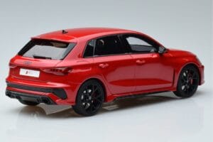 Audi RS3 8Y Sportback レッド GT Spirit 1:18 GT378 レジン - 画像 2/6