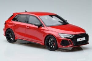 Audi RS3 8Y Sportback レッド GT Spirit 1:18 GT378 レジン - 画像 4/6