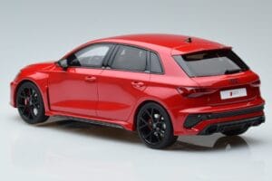 Audi RS3 8Y Sportback レッド GT Spirit 1:18 GT378 レジン - 画像 5/6