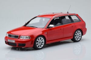 Audi RS4 B5 Avant レッド Otto 1:18