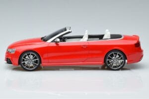 Audi RS5 B8 カブリオレ レッド GT Spirit 1:18 GT724 レジン - 画像 3/5