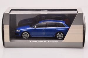 Audi RS6 C6 Sepang ブルー Minichamps 1:43 5010710223 メタル - 画像 4/4