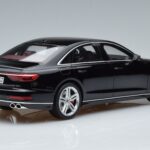 Audi S8 D5 Mythos ブラック Asia Edition GT Spirit 1:18 CLDC019 レジン - image 2 of 6
