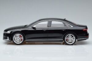 Audi S8 D5 Mythos ブラック Asia Edition GT Spirit 1:18 CLDC019 レジン - 画像 3/6