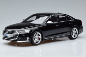 Audi S8 D5 Mythos ブラック Asia Edition GT Spirit 1:18 CLDC019 レジン