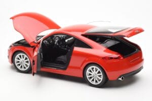 Audi TT 8J レッド メタリック Minichamps 1:18 100015021 メタル - 画像 5/8