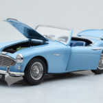 Austin-Healey 3000 Mk1 BN7 ブルー Kyosho 1:18 - image 2 of 8
