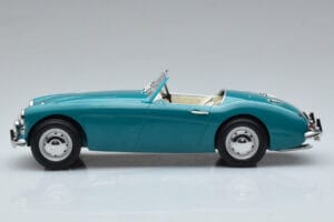 Austin-Healey 3000 Mk1 ロードスター Norev 1:18 182600 メタル - 画像 3/6