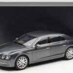 Bentley Flying Spur W12 グラナイトグレー Kyosho 1:18 - image 8 of 8