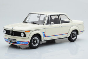 BMW 2002 Turbo ホワイト Kyosho 1:18