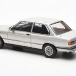 BMW 323i E21 Aspen シルバー AUTOart 1:18 - image 7 of 8
