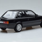BMW 325i E30 ブラック Norev 1:18 - image 2 of 6