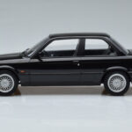 BMW 325i E30 ブラック Norev 1:18 - image 3 of 6