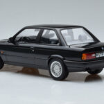 BMW 325i E30 ブラック Norev 1:18 - image 5 of 6