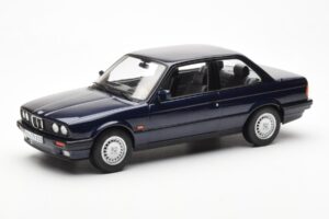 BMW 325i E30 ブルー メタリック Norev 1:18