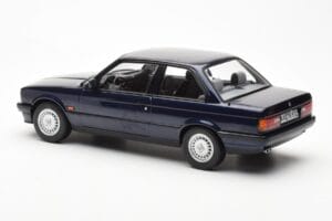 BMW 325i E30 ブルー メタリック Norev 1:18 183201 メタル - 画像 5/6