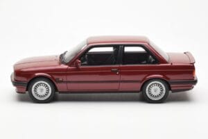 BMW 325i E30 ボルドー Metallic Otto 1:18 OT102 レジン - 画像 3/6