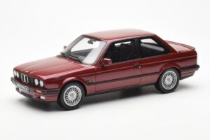 BMW 325i E30 ボルドー Metallic Otto 1:18