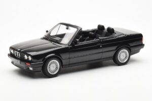 BMW 325i E30 カブリオレ ブラック メタリック Norev 1:18