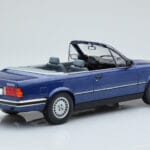 BMW 325i E30 カブリオレ ブルー MCG 1:18 - image 2 of 5