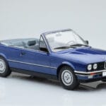 BMW 325i E30 カブリオレ ブルー MCG 1:18 - image 3 of 5