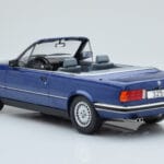 BMW 325i E30 カブリオレ ブルー MCG 1:18 - image 4 of 5