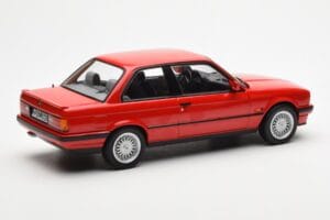 BMW 325i E30 レッド Norev 1:18 183202 メタル - 画像 2/6