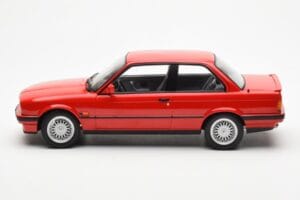BMW 325i E30 レッド Norev 1:18 183202 メタル - 画像 3/6