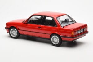BMW 325i E30 レッド Norev 1:18 183202 メタル - 画像 5/6