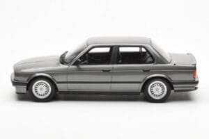 BMW 325i E30 セダン Dolphin グレー Otto 1:18 OT819 レジン - 画像 3/6