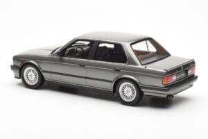 BMW 325i E30 セダン Dolphin グレー Otto 1:18 OT819 レジン - 画像 5/6