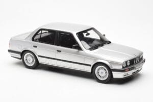 BMW 325i E30 シルバー Otto 1:18 OT912 レジン - 画像 4/6